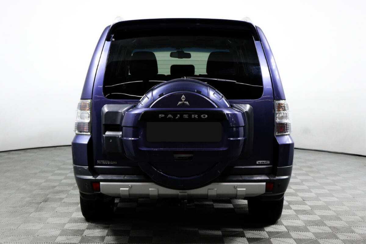 Купить Mitsubishi Pajero с пробегом. Фото: #5