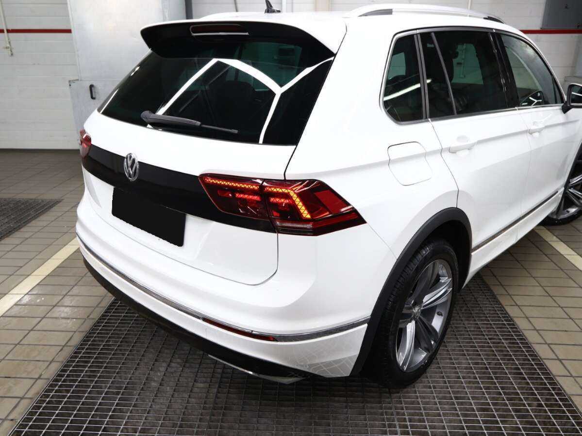 Купить Volkswagen Tiguan с пробегом. Фото: #4