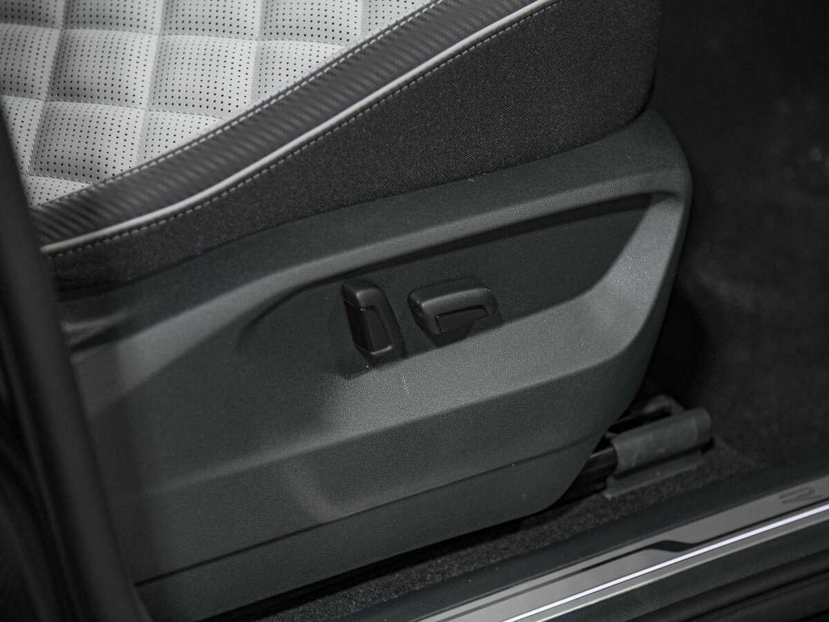 Купить Volkswagen Tayron с пробегом. Фото: #20