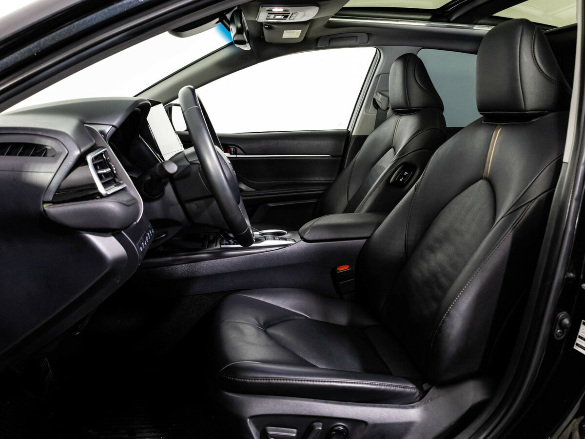 Купить Toyota Camry с пробегом. Фото: #19