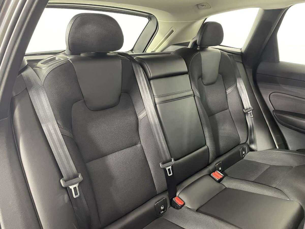 Купить Volvo XC60 с пробегом. Фото: #14