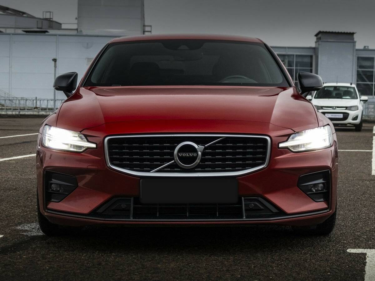 Купить Volvo S60 с пробегом. Фото: #2