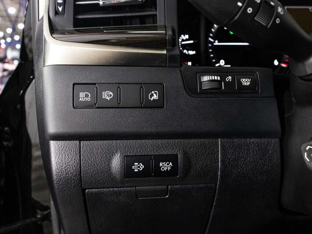 Купить Lexus LX с пробегом. Фото: #22