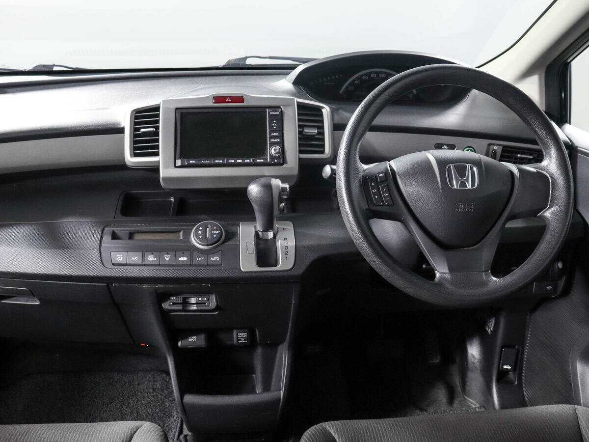 Купить Honda Freed с пробегом. Фото: #11