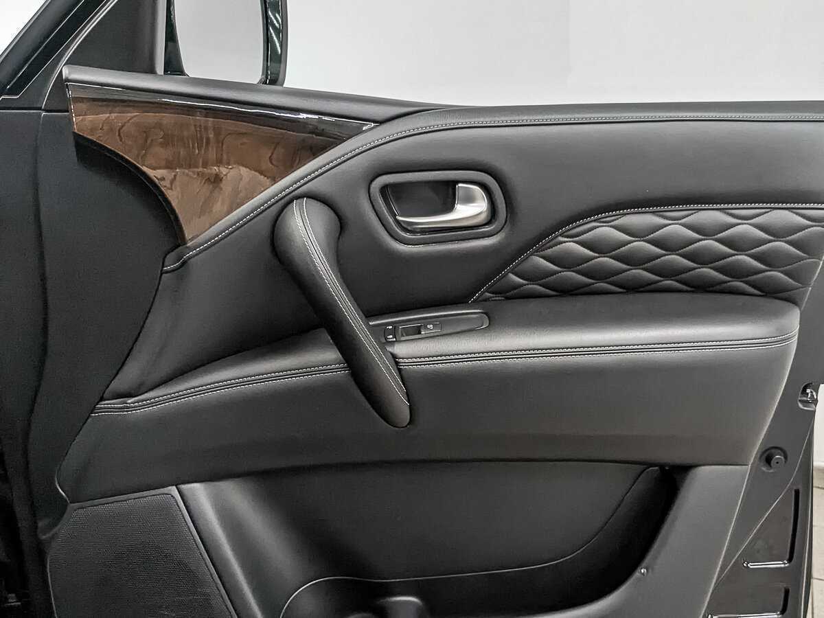 Купить Infiniti QX80 с пробегом. Фото: #22