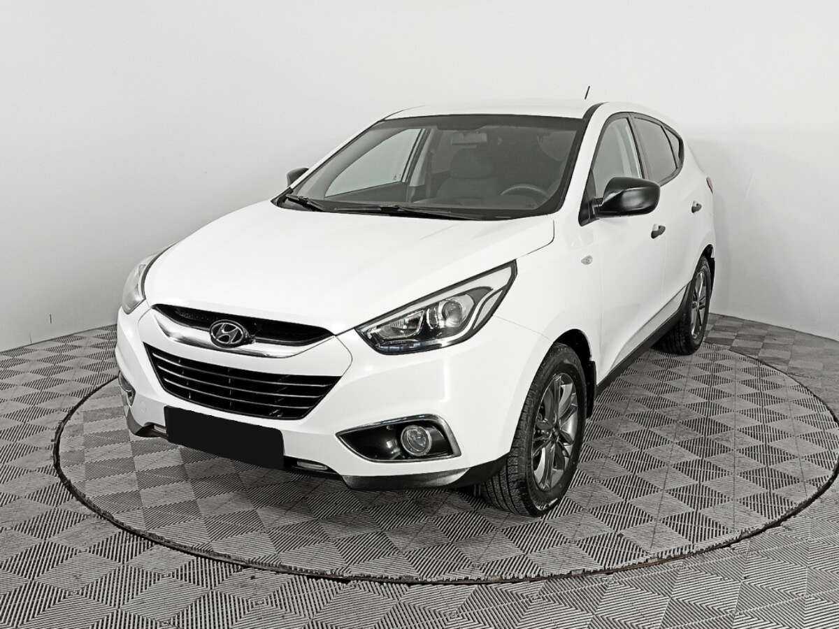 Купить Hyundai ix35 с пробегом. Посмотреть фото