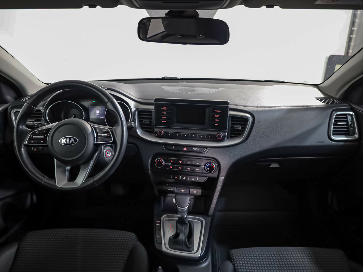 Купить Kia Ceed с пробегом. Фото: #7