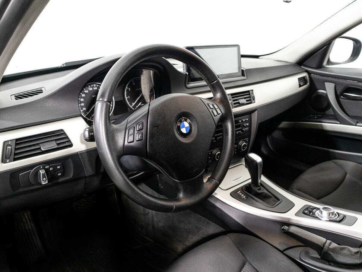 Купить BMW 3 серии с пробегом. Фото: #10