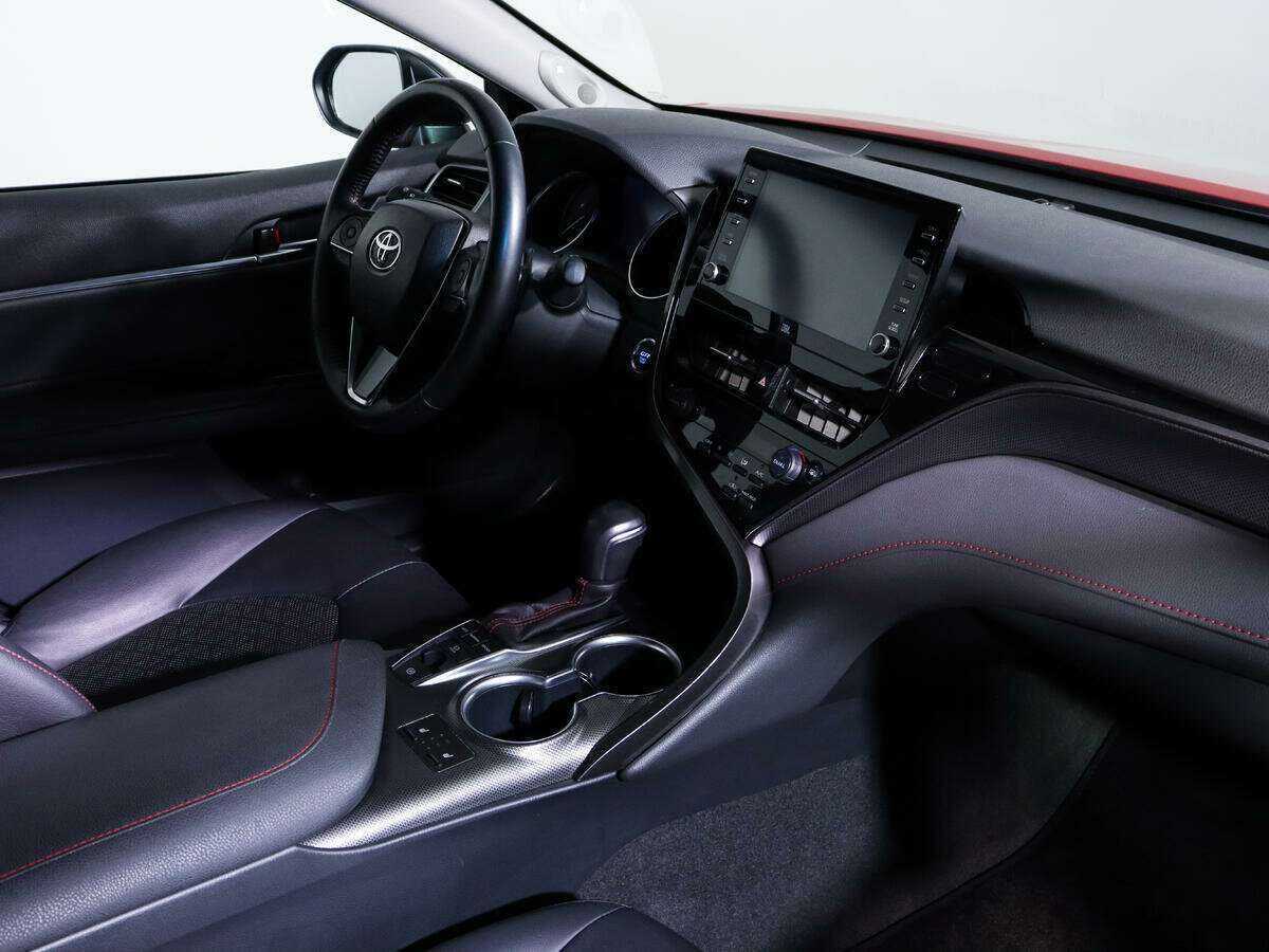 Купить Toyota Camry с пробегом. Фото: #8