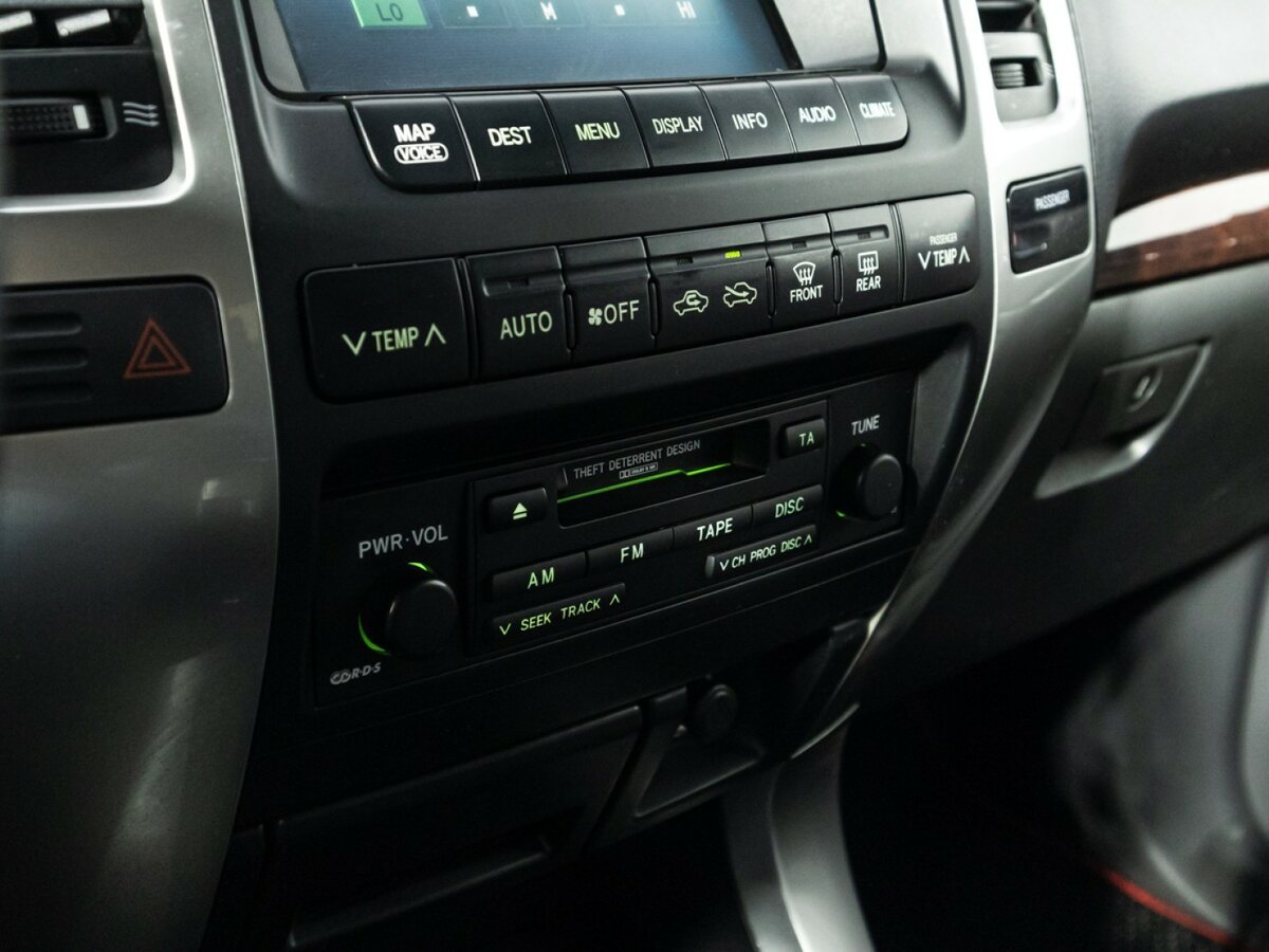 Купить Toyota Land Cruiser Prado с пробегом. Фото: #16