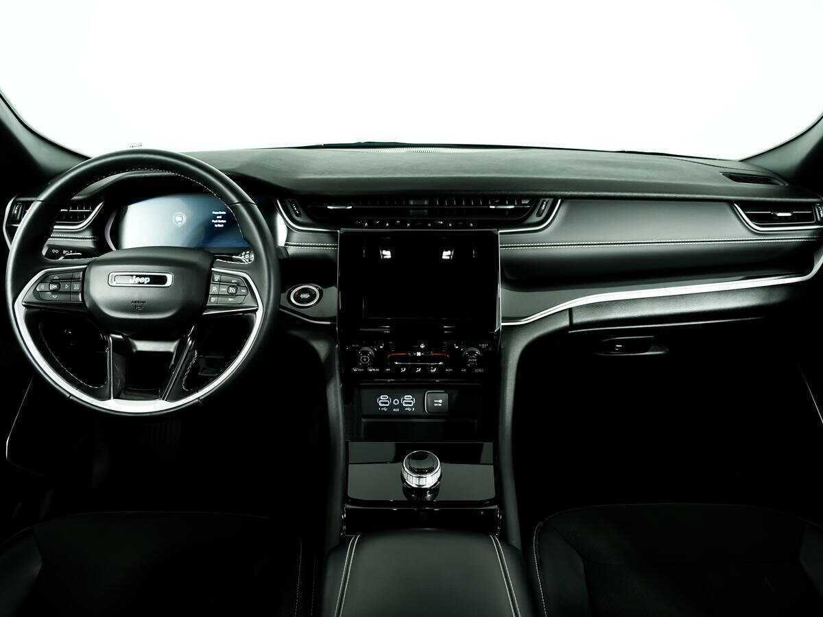 Купить Jeep Grand Cherokee с пробегом. Фото: #10