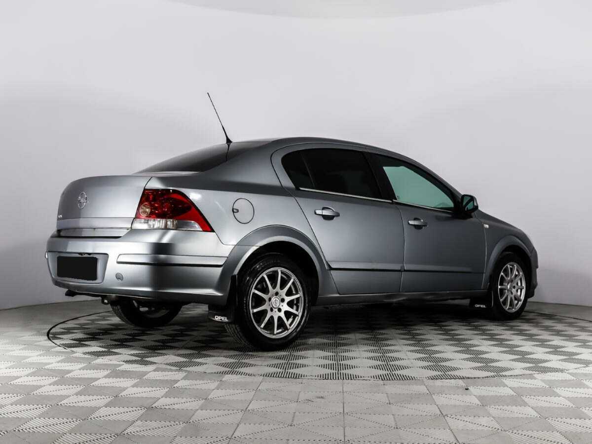 Купить Opel Astra с пробегом. Фото: #4