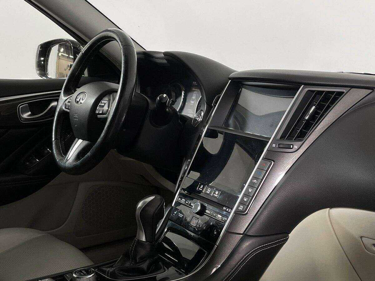 Купить Infiniti Q50 с пробегом. Фото: #8