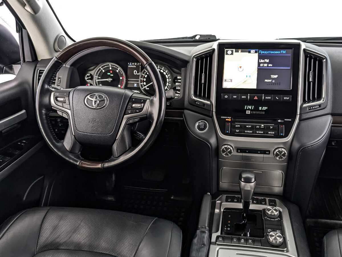 Купить Toyota Land Cruiser с пробегом. Фото: #20