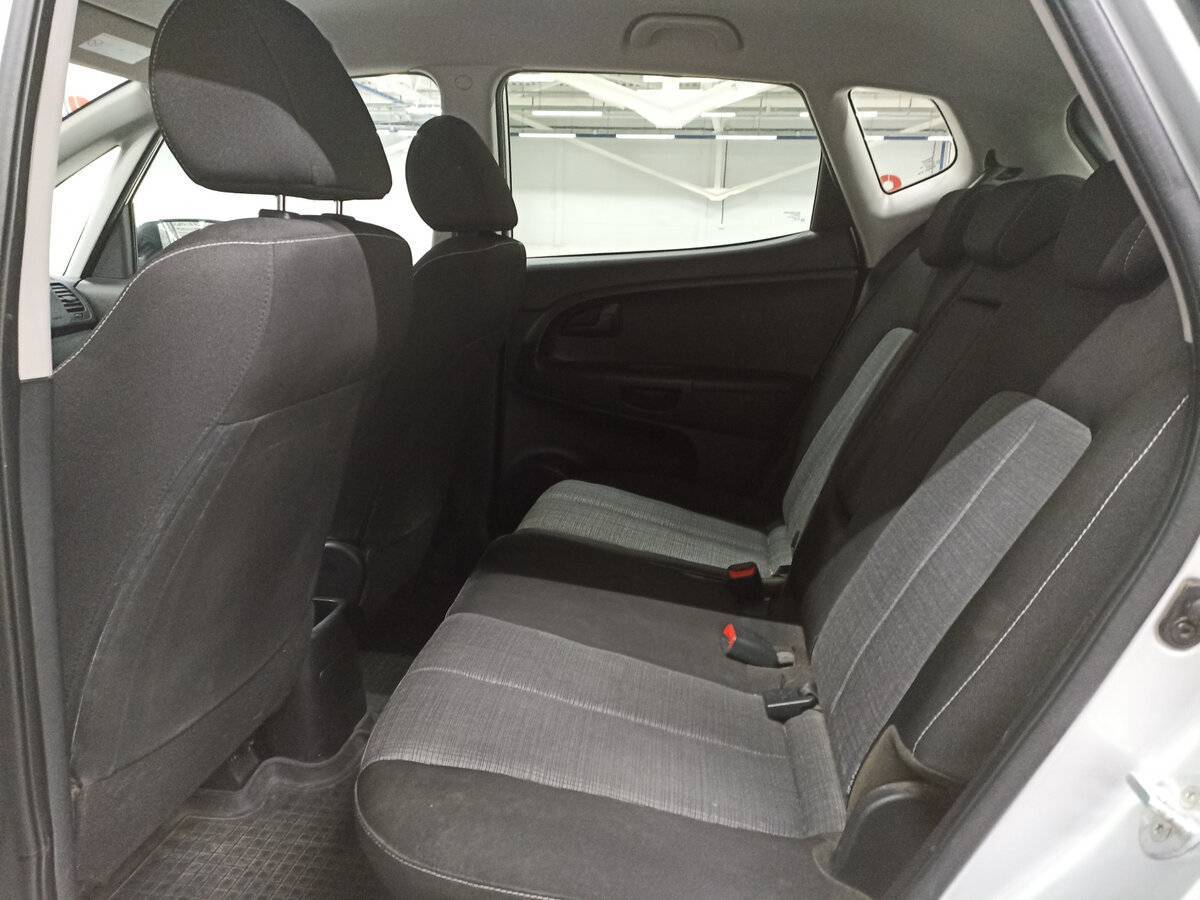 Купить Kia Venga с пробегом. Фото: #11