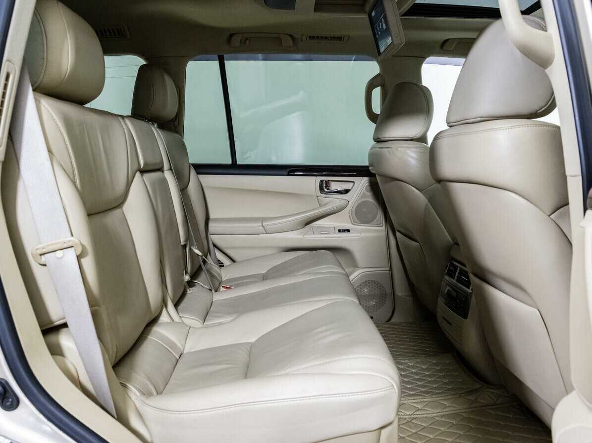 Купить Lexus LX с пробегом. Фото: #19