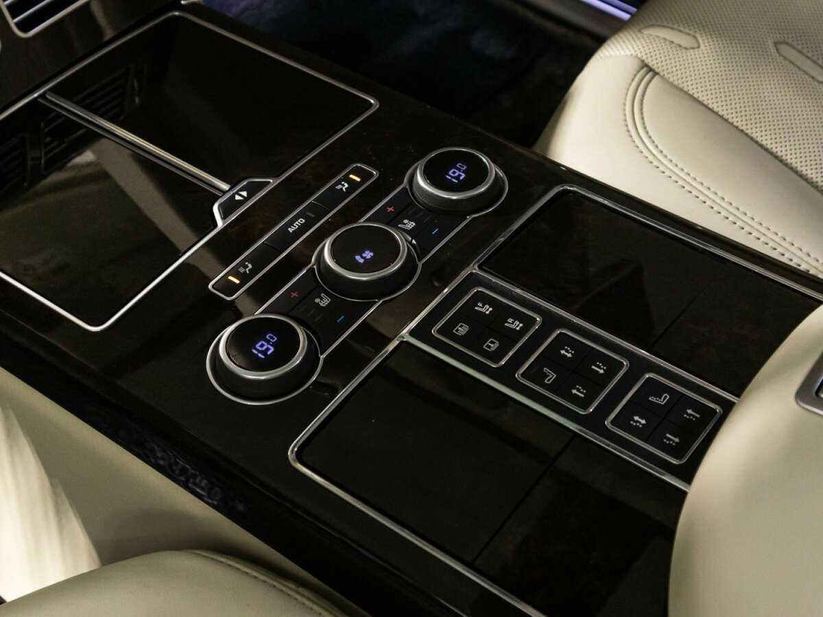 Купить Land Rover Range Rover с пробегом. Фото: #17