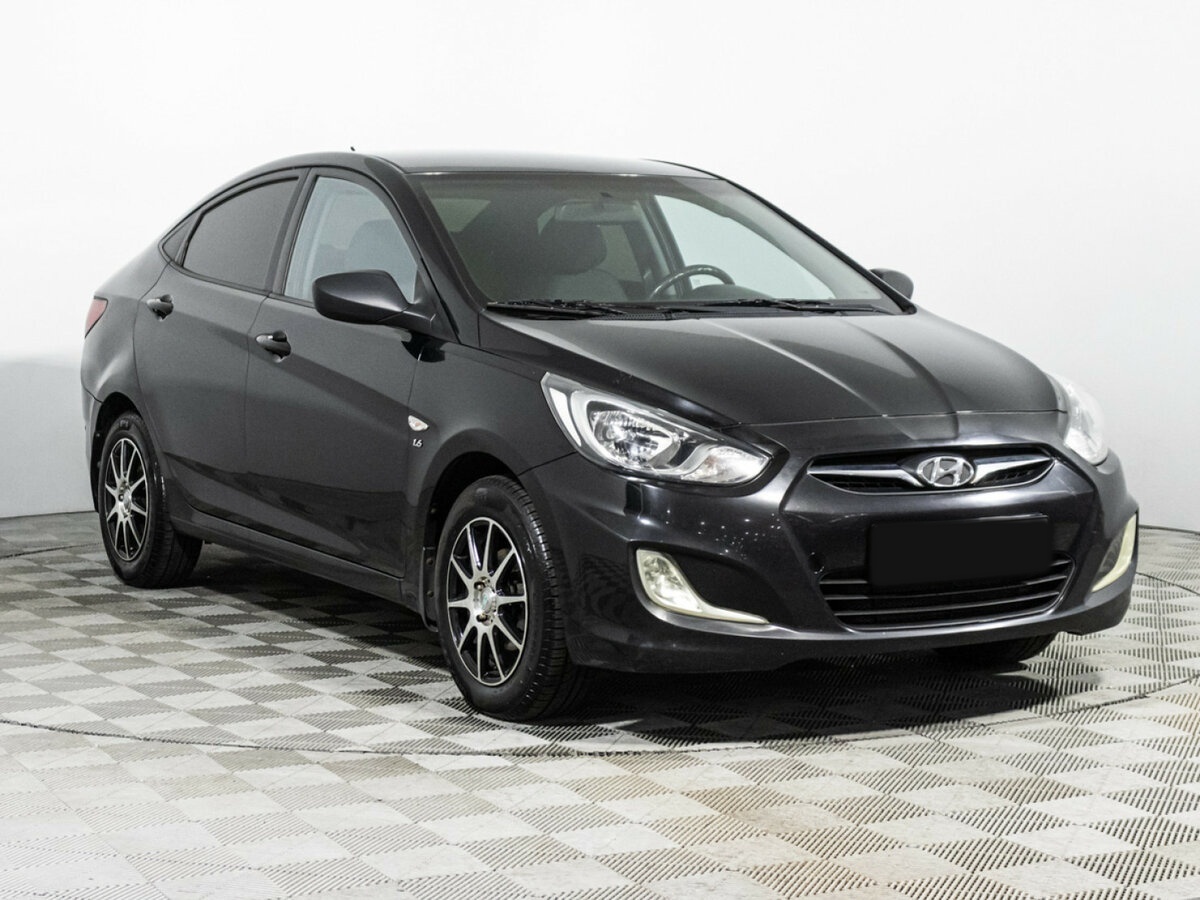Купить Hyundai Solaris с пробегом. Фото: #2