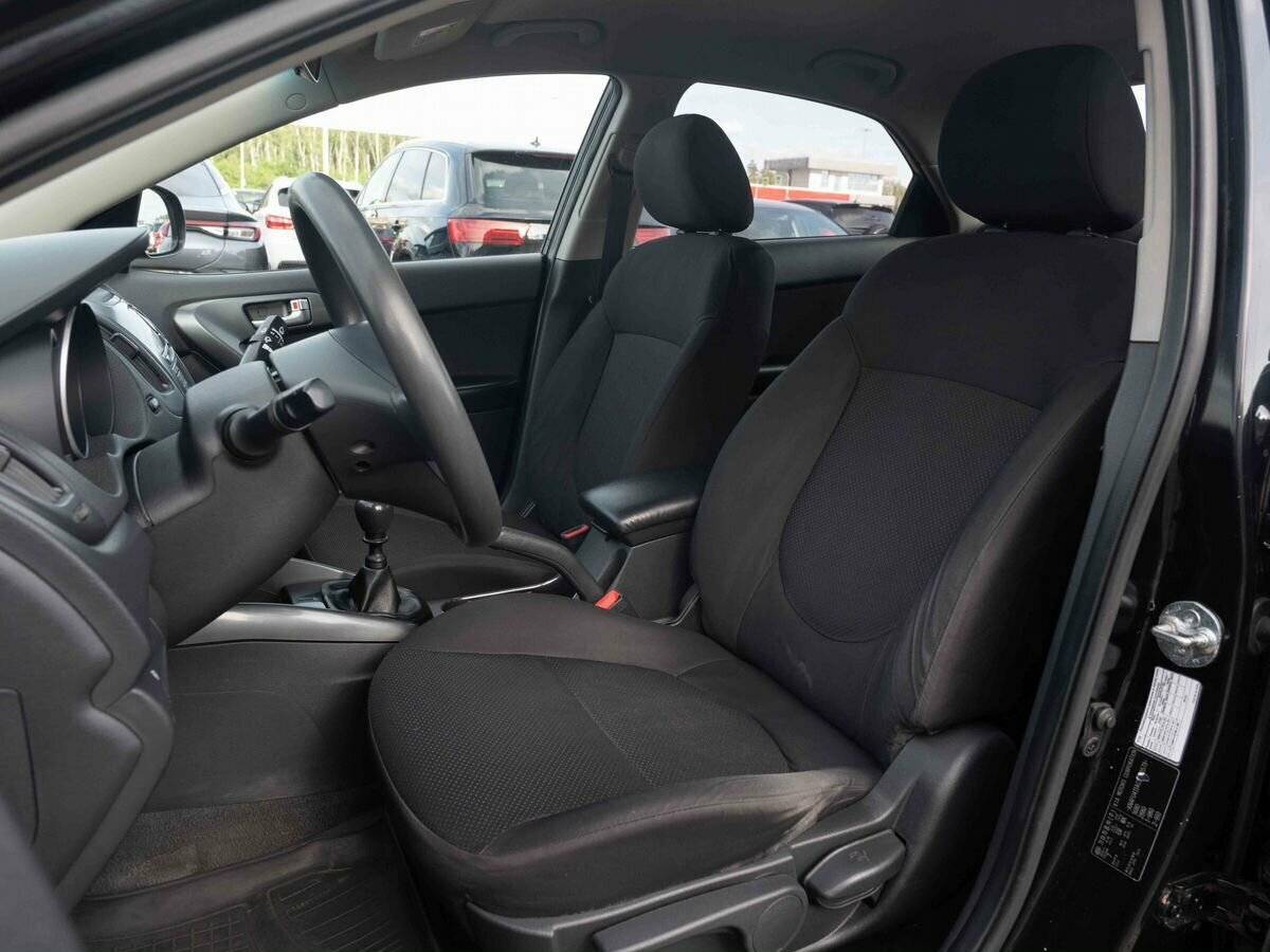 Купить Kia Cerato с пробегом. Фото: #7