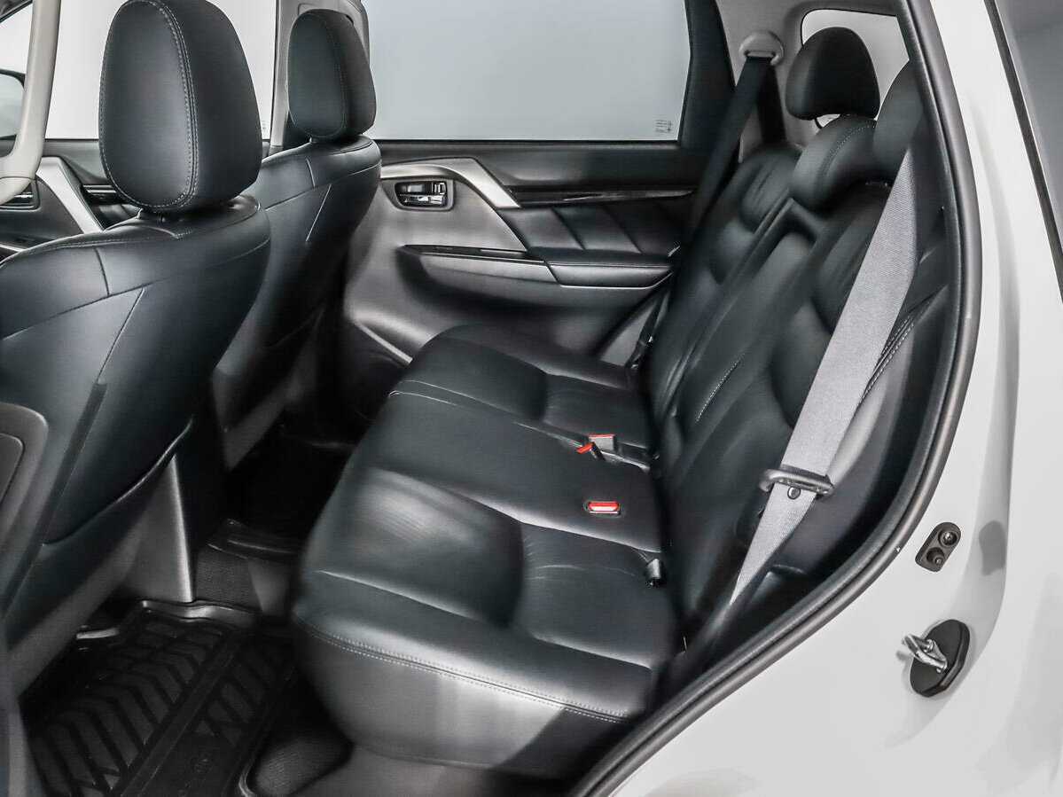 Купить Mitsubishi Pajero Sport с пробегом. Фото: #11