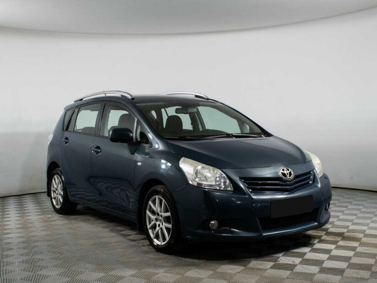 Купить Toyota Verso с пробегом. Фото: #3