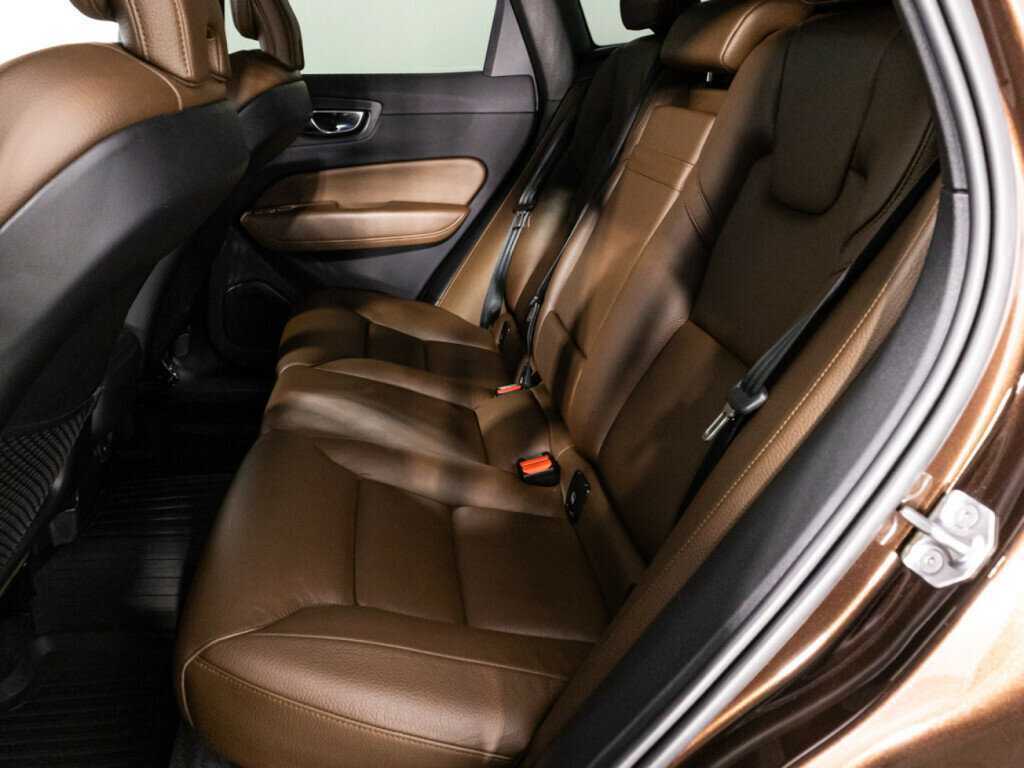 Купить Volvo XC60 с пробегом. Фото: #9