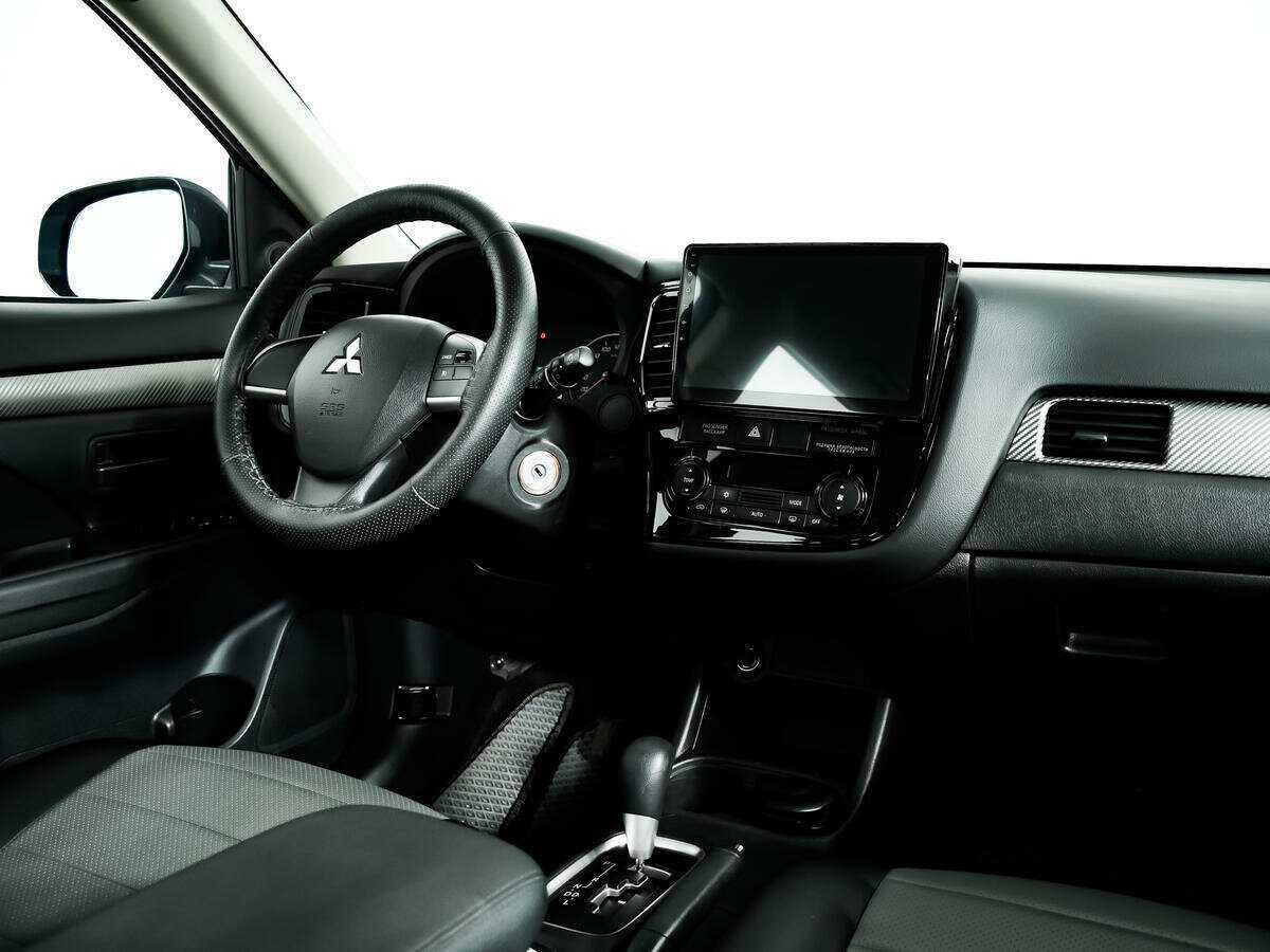 Купить Mitsubishi Outlander с пробегом. Фото: #8
