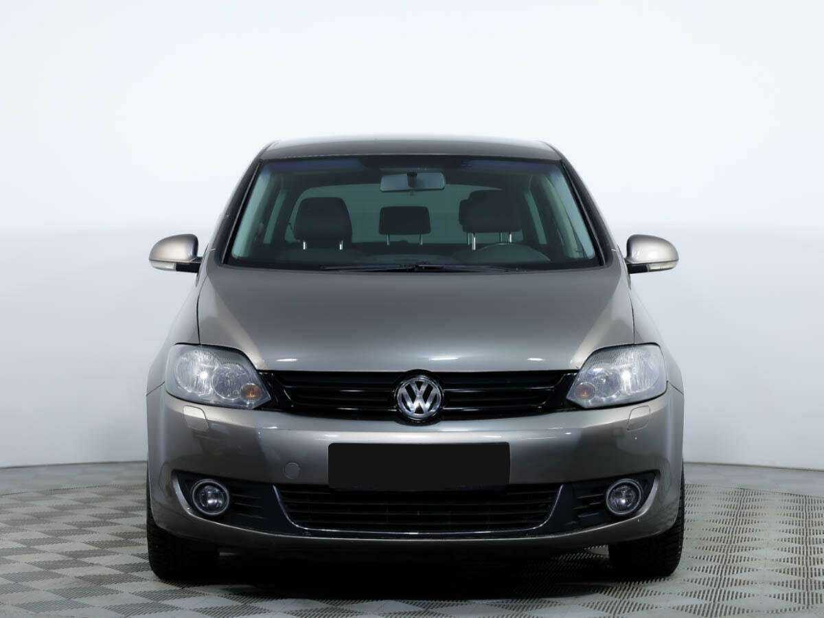 Купить Volkswagen Golf Plus с пробегом. Посмотреть фото