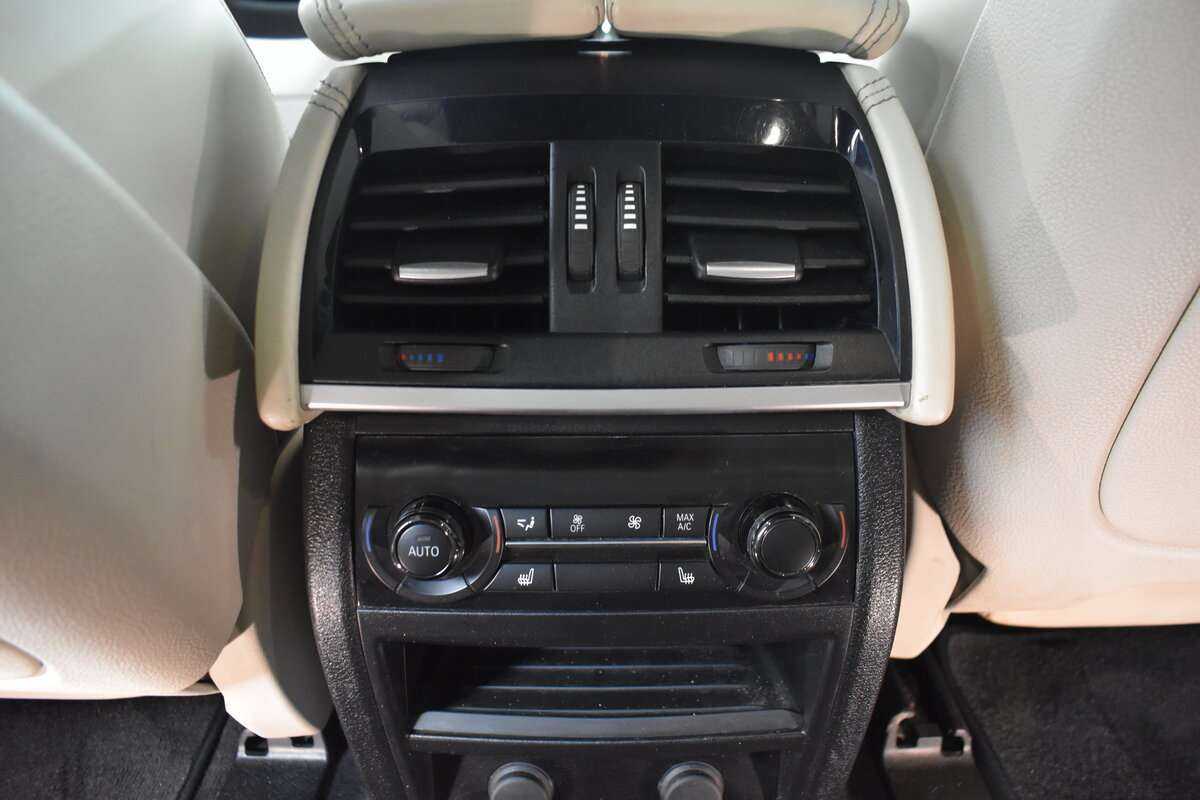 Купить BMW X5 с пробегом. Фото: #22