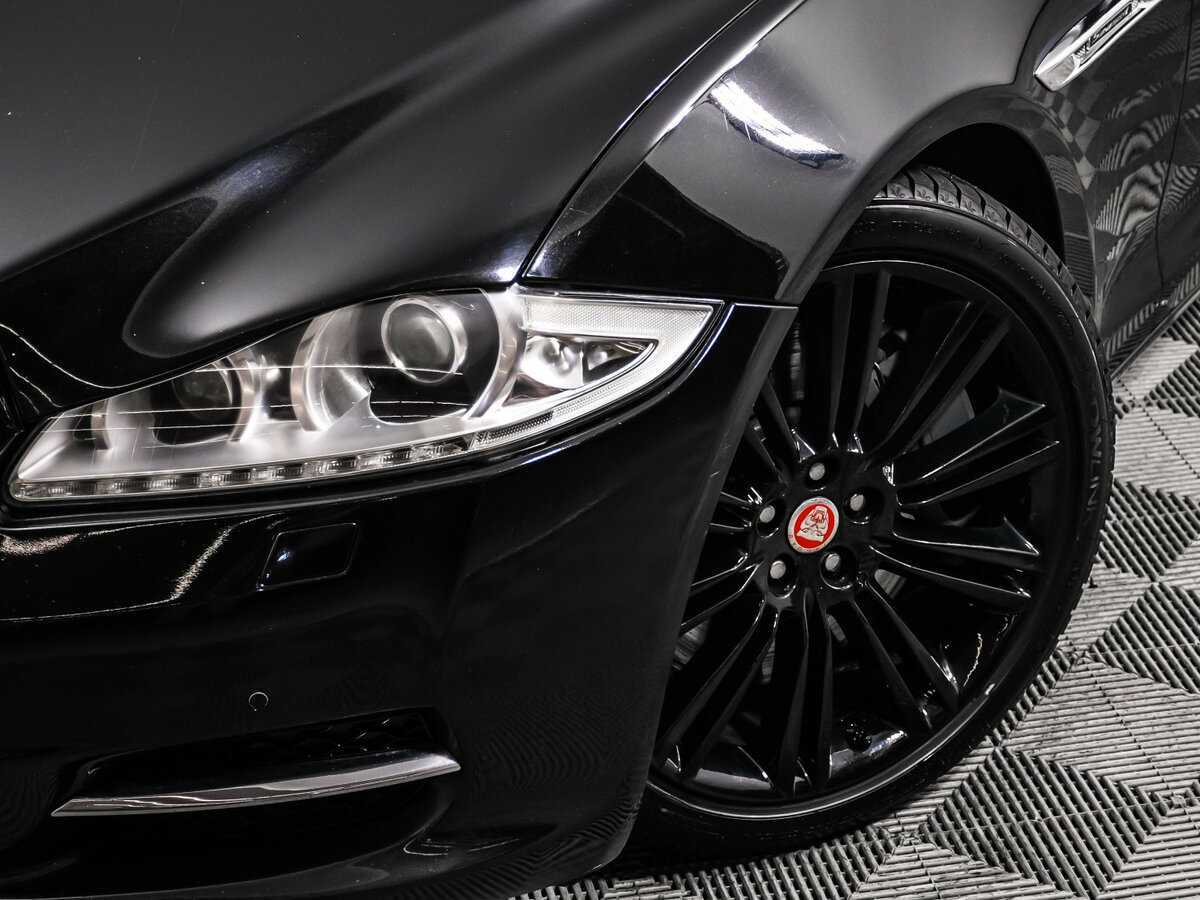 Купить Jaguar XJ с пробегом. Фото: #13