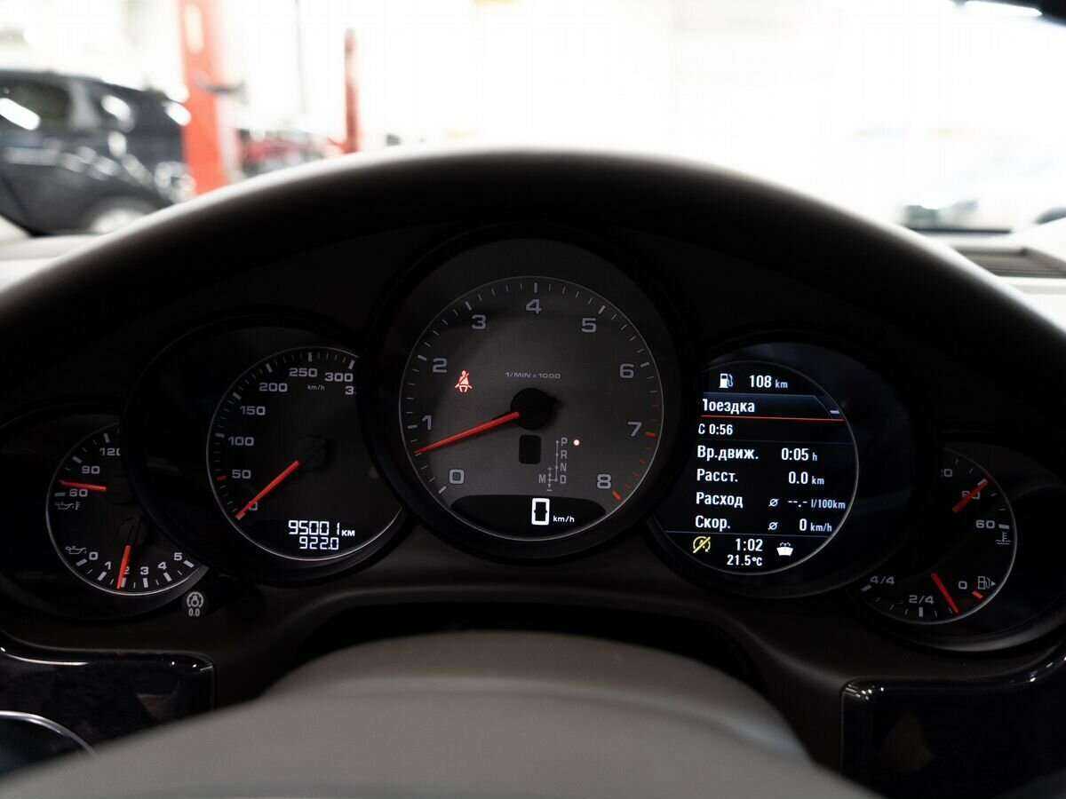 Купить Porsche Panamera с пробегом. Фото: #13