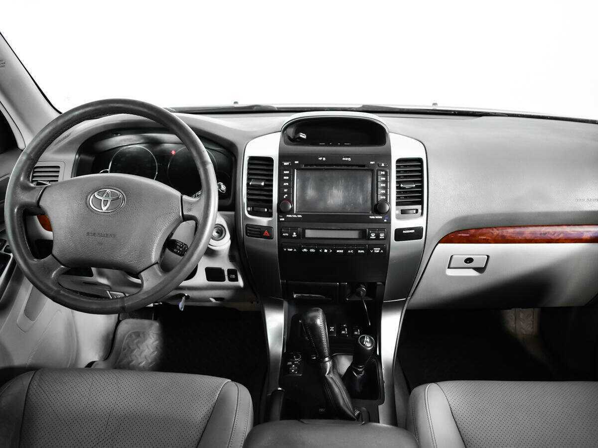 Купить Toyota Land Cruiser Prado с пробегом. Фото: #11