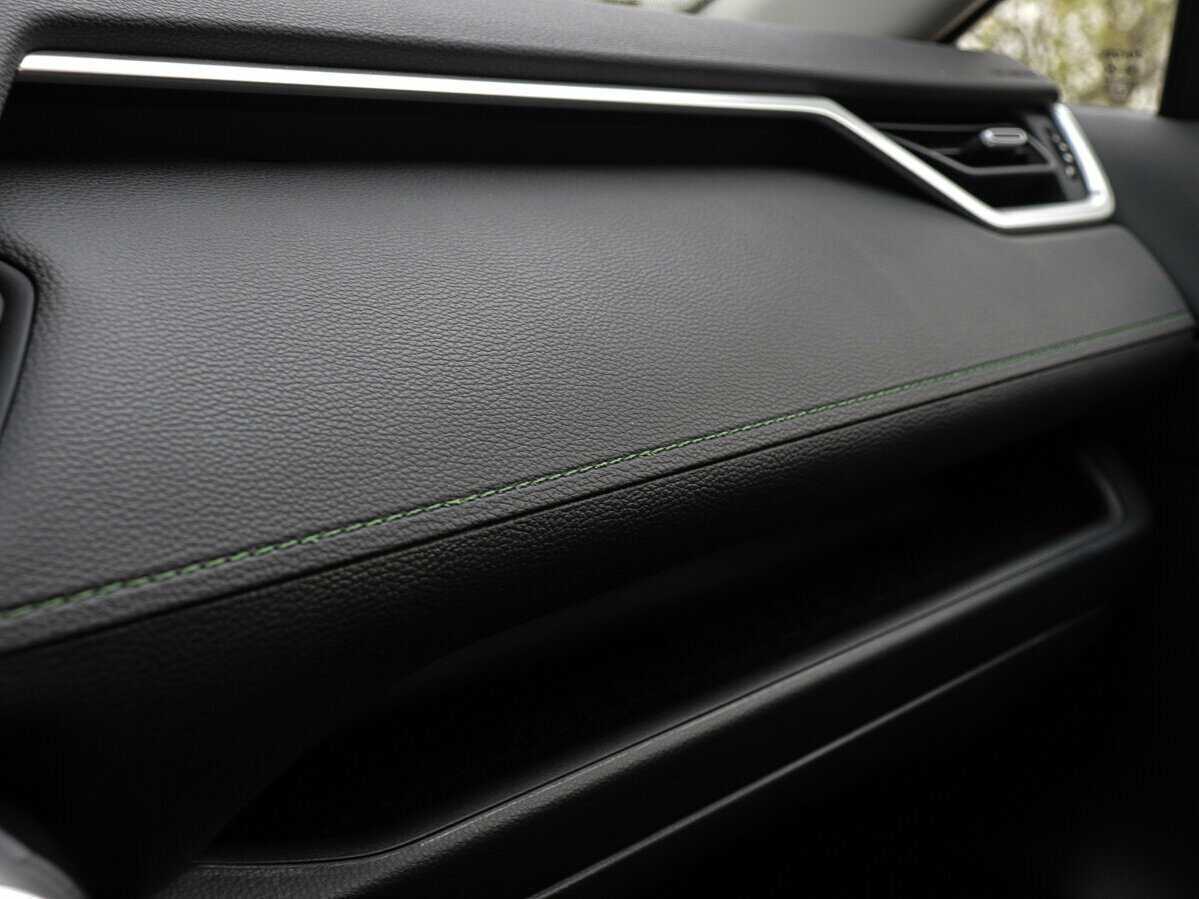 Купить Toyota RAV4 с пробегом. Фото: #11