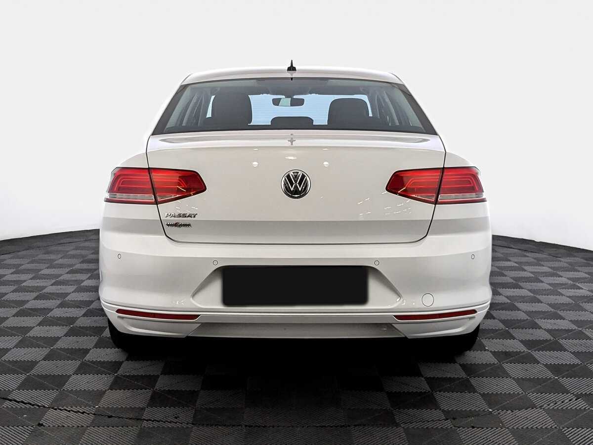 Купить Volkswagen Passat с пробегом. Фото: #5