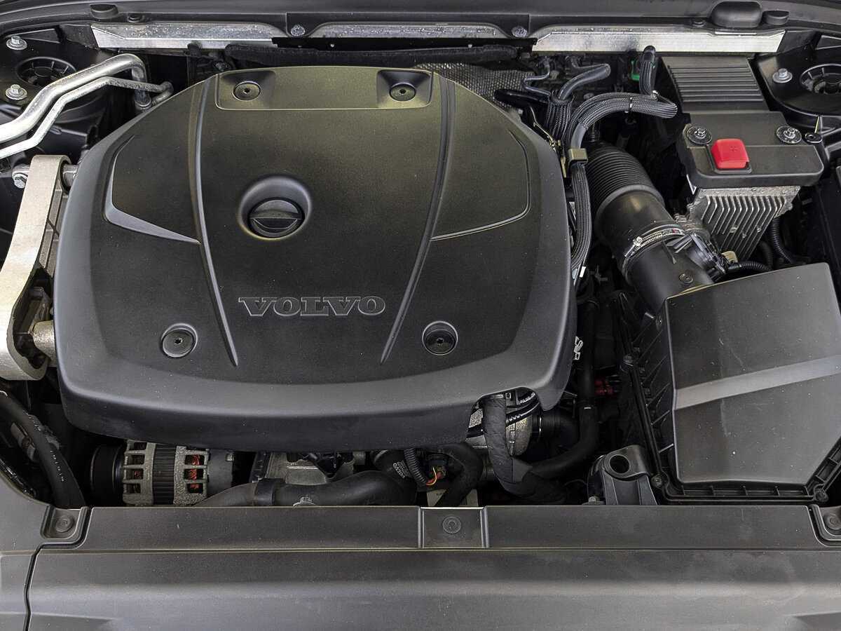 Купить Volvo S90 с пробегом. Фото: #8