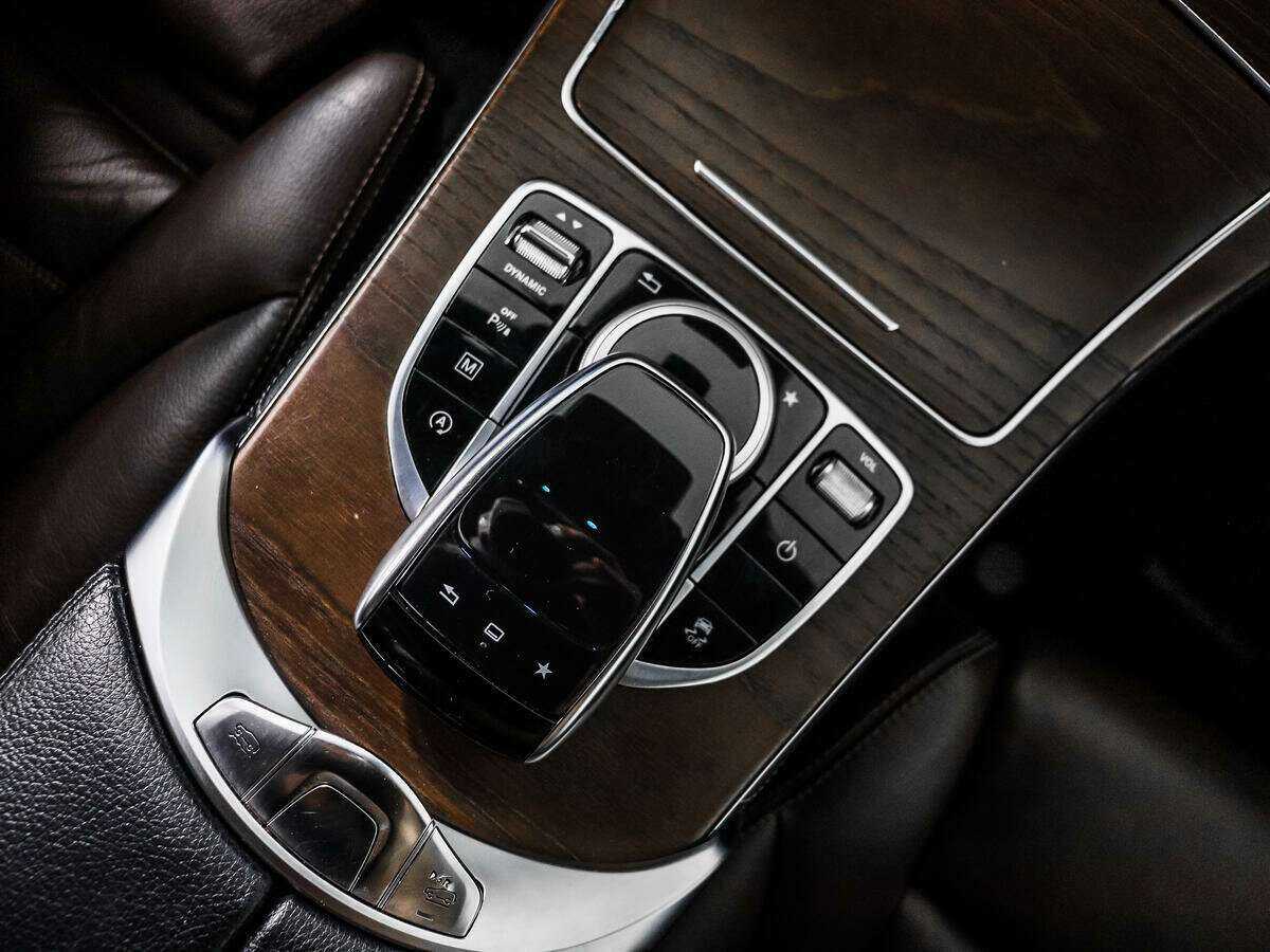 Купить Mercedes-Benz GLC с пробегом. Фото: #11