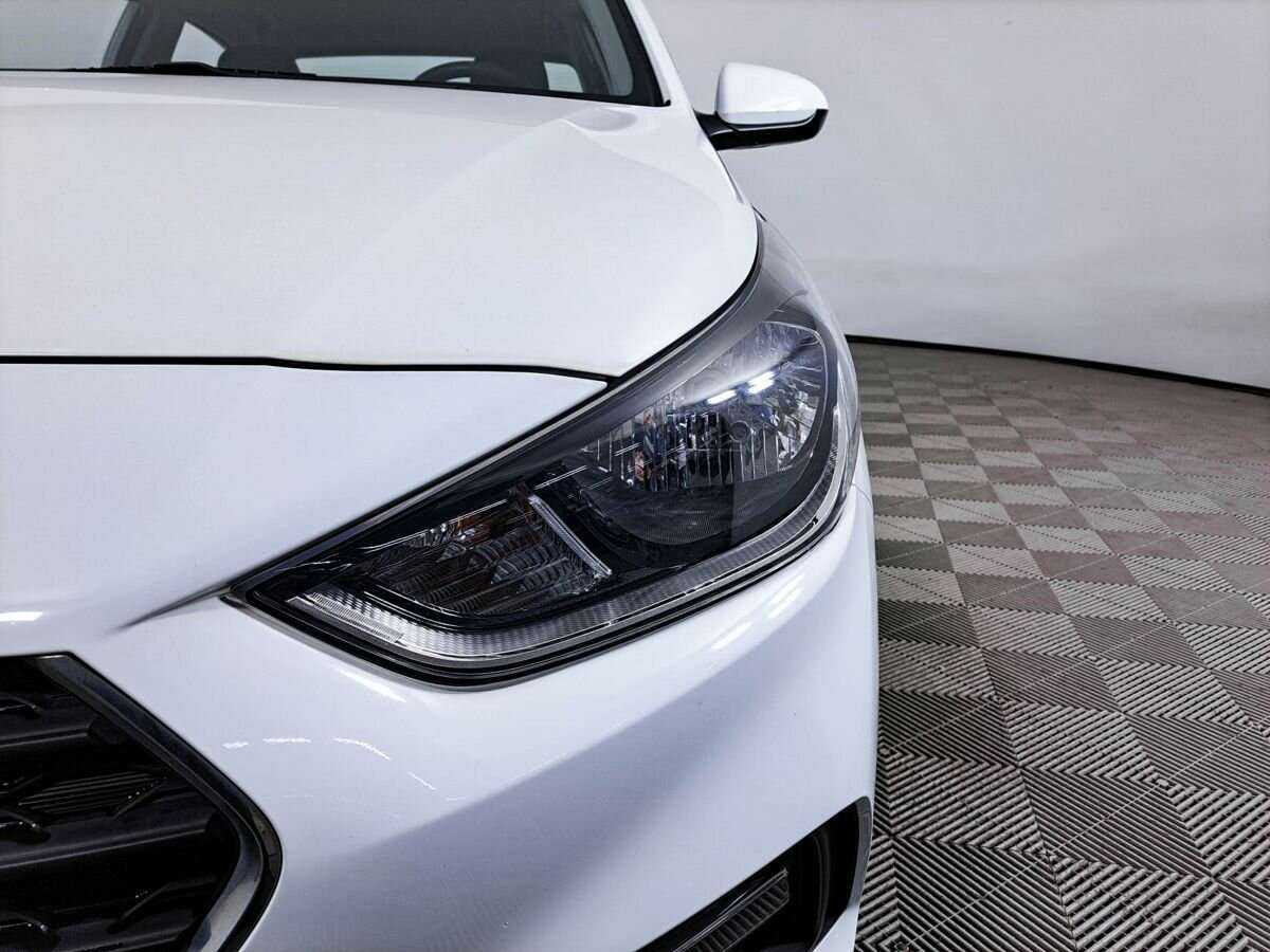 Купить Hyundai Solaris с пробегом. Фото: #15