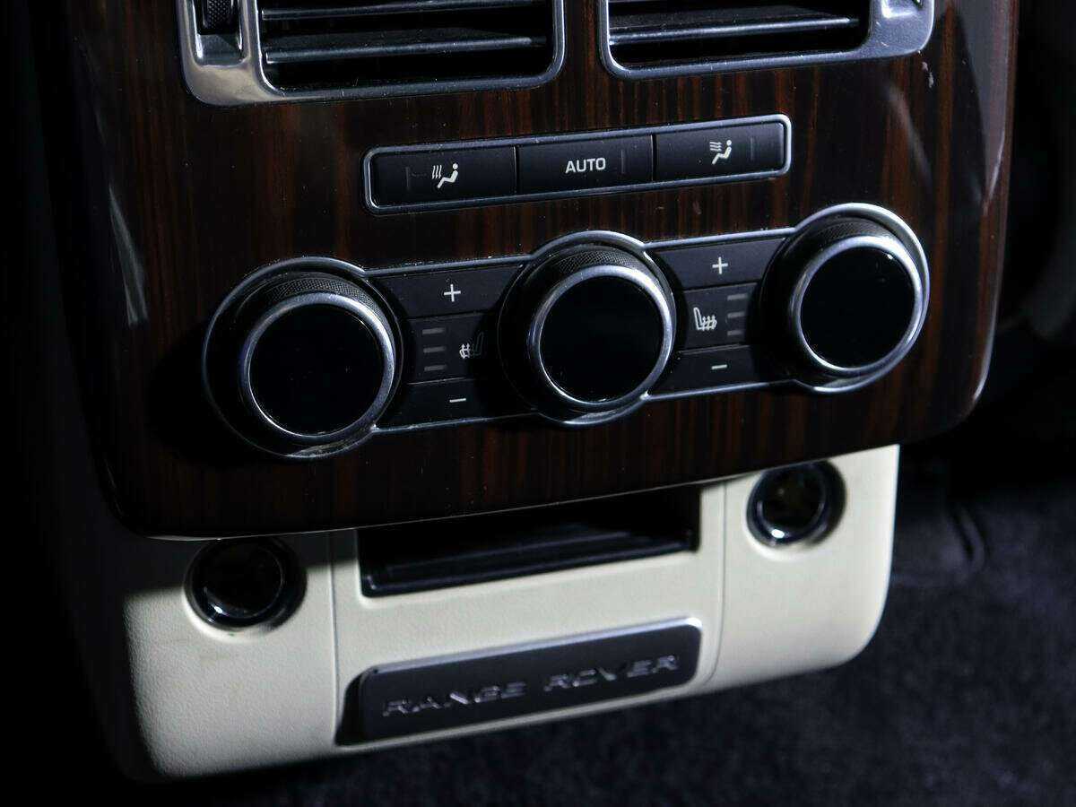 Купить Land Rover Range Rover с пробегом. Фото: #14