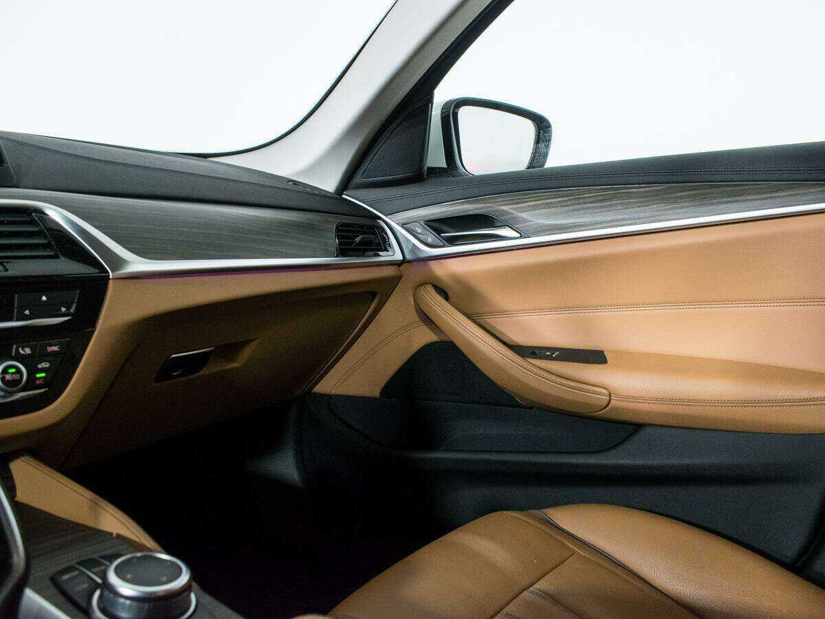 Купить BMW 5 серии с пробегом. Фото: #16