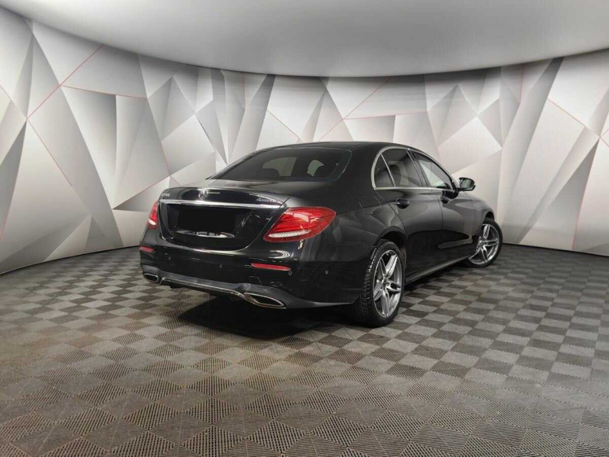 Купить Mercedes-Benz E-Класс с пробегом. Фото: #1