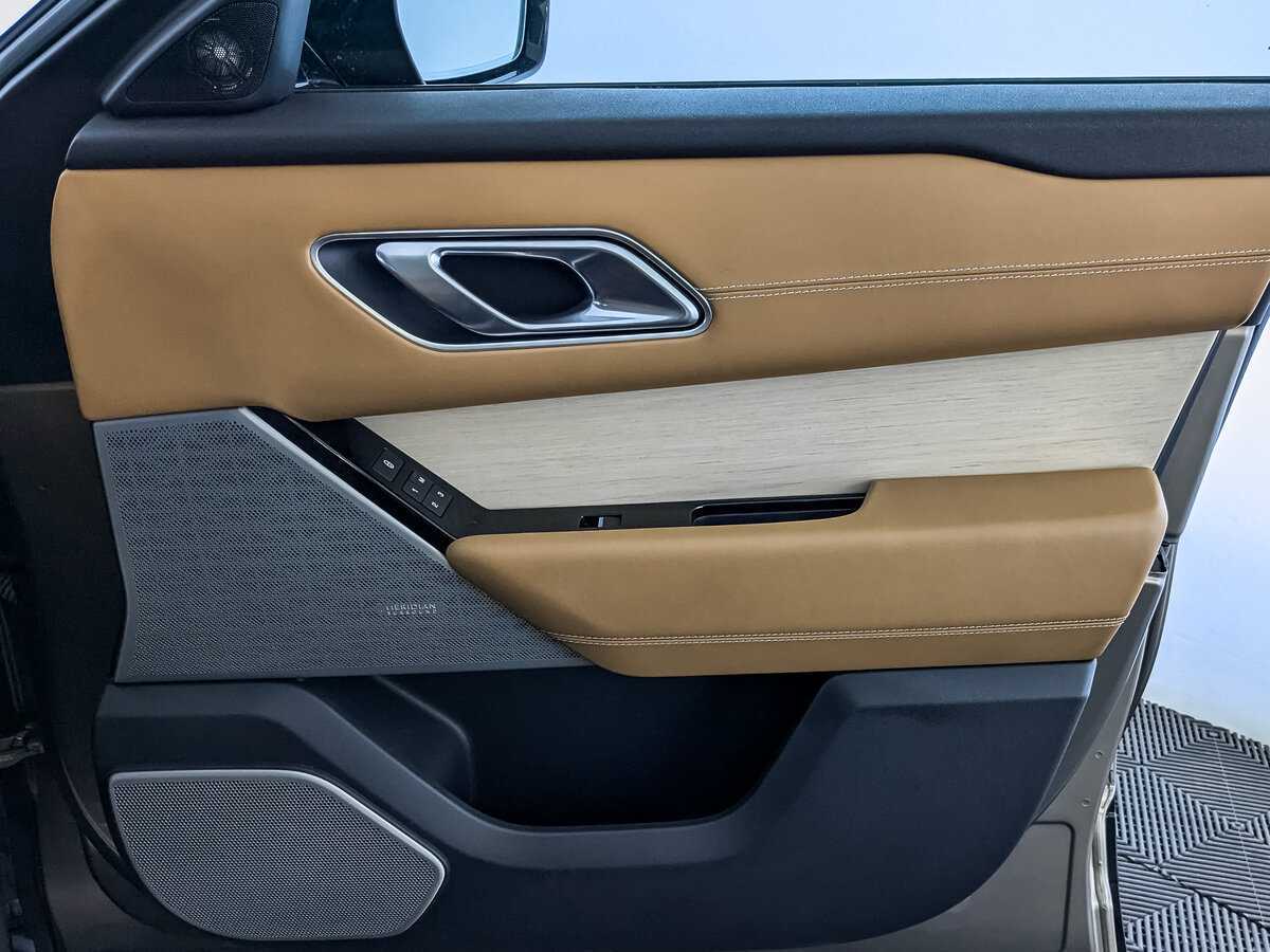 Купить Land Rover Range Rover Velar с пробегом. Фото: #23