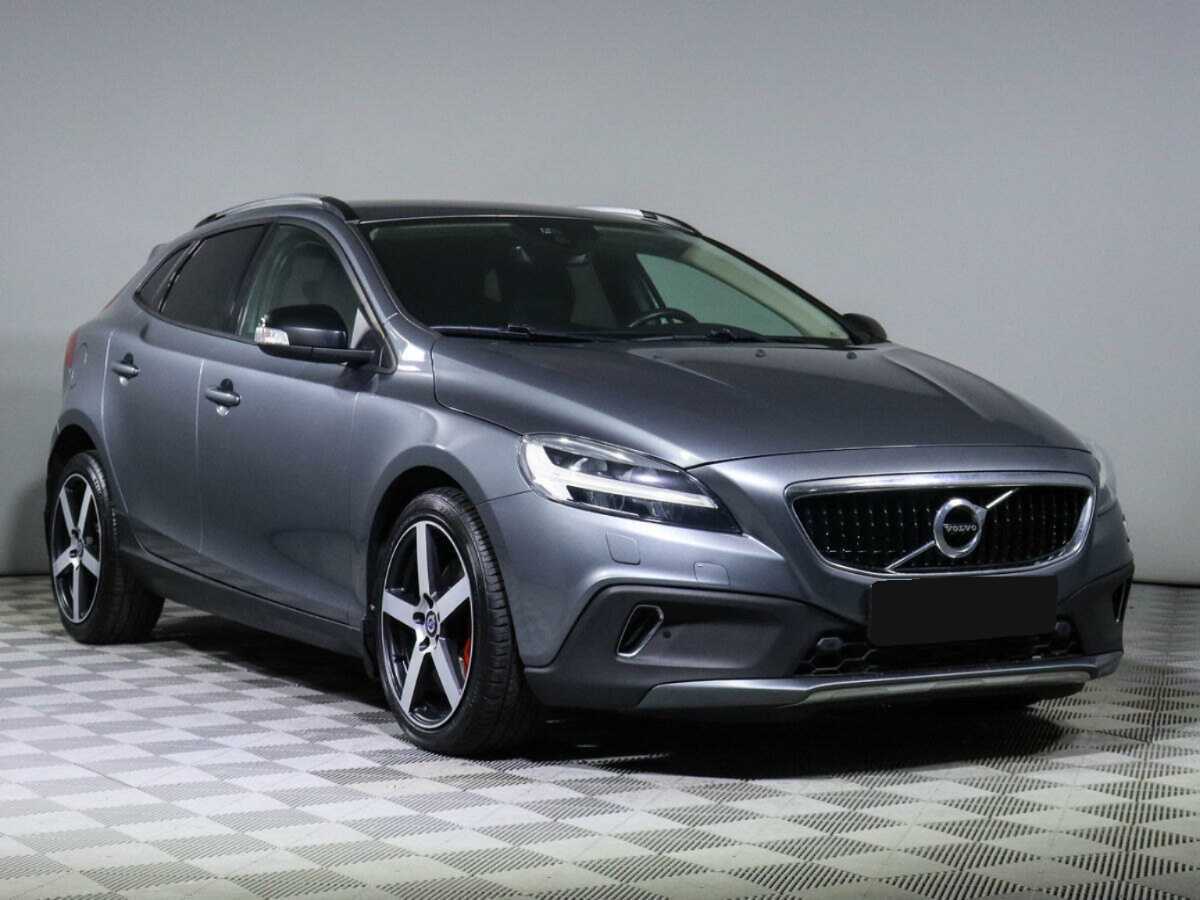 Купить Volvo V40 Cross Country с пробегом. Фото: #1