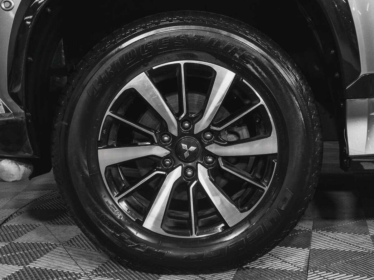Купить Mitsubishi Pajero Sport с пробегом. Фото: #16