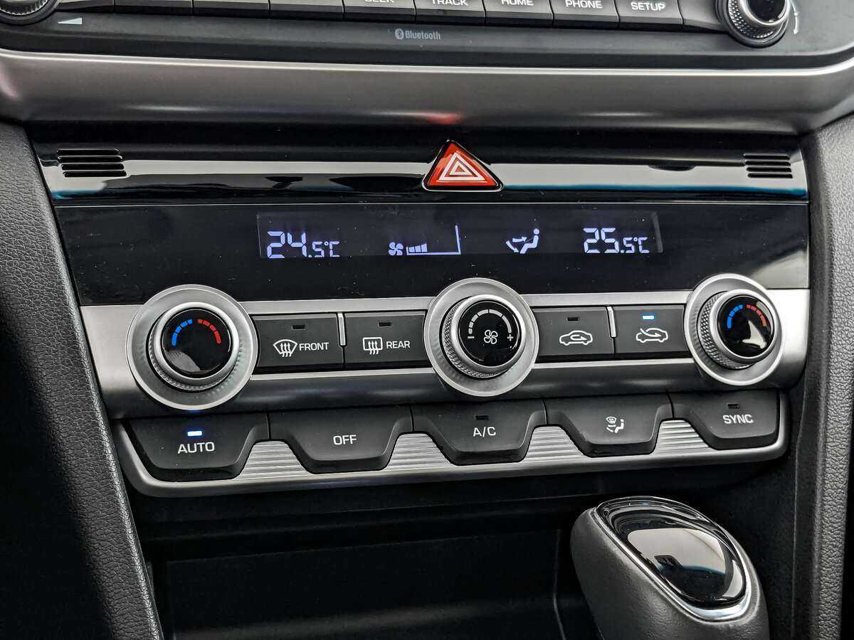 Купить Hyundai Elantra с пробегом. Фото: #20