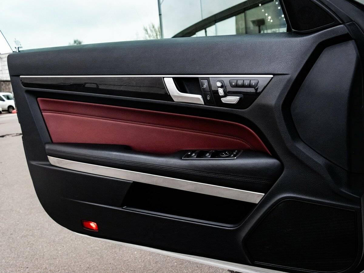Купить Mercedes-Benz E-Класс с пробегом. Фото: #25