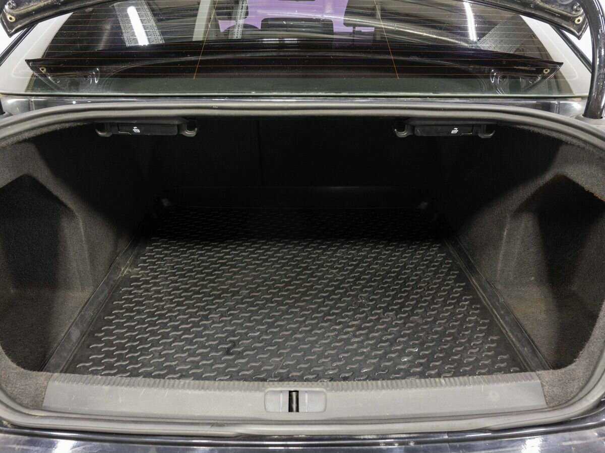 Купить Volkswagen Passat с пробегом. Фото: #24