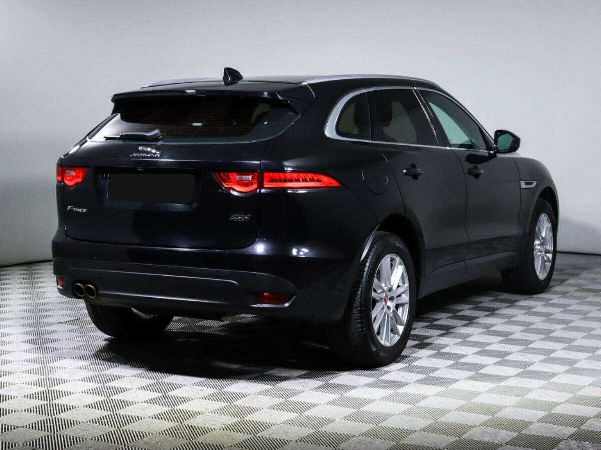 Купить Jaguar F-Pace с пробегом. Фото: #3