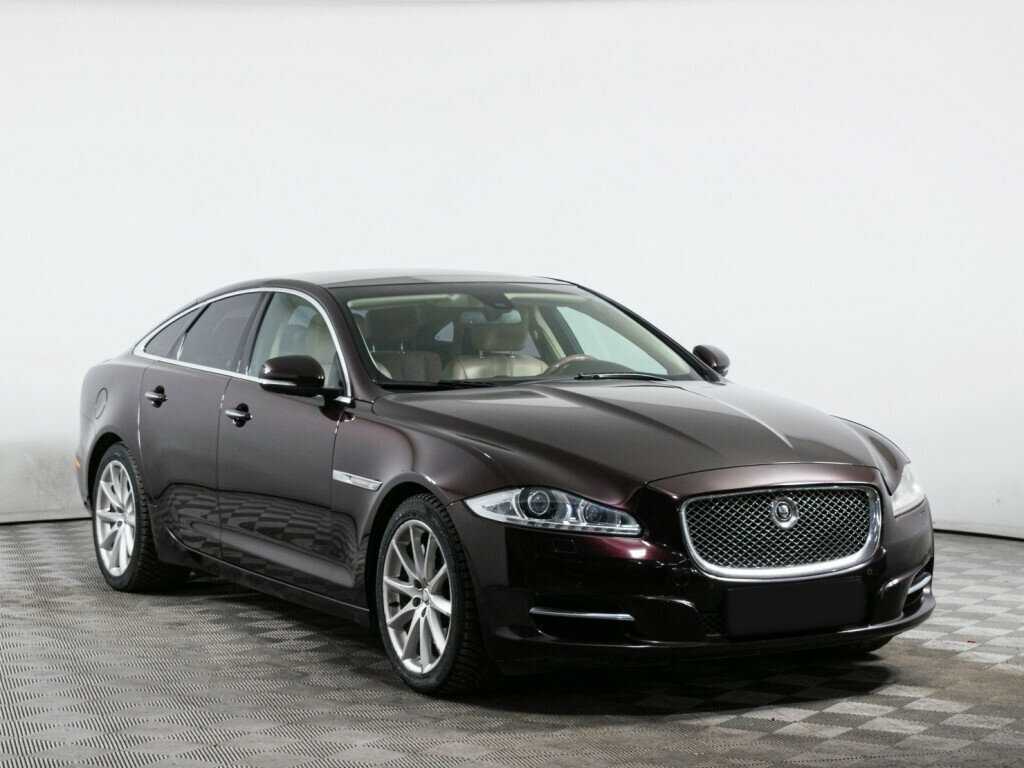 Купить Jaguar XJ с пробегом. Фото: #2
