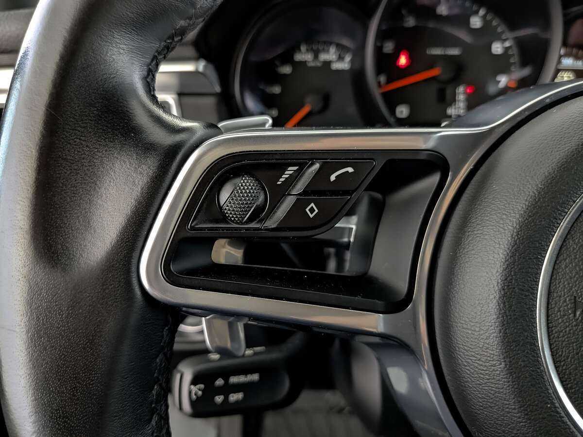 Купить Porsche Macan с пробегом. Фото: #29