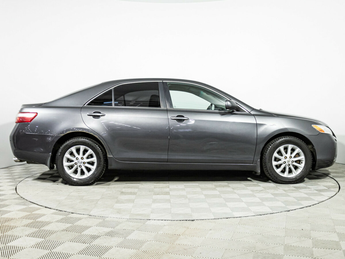 Купить Toyota Camry с пробегом. Фото: #3